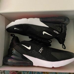 Mens Nike AIR MAX 270